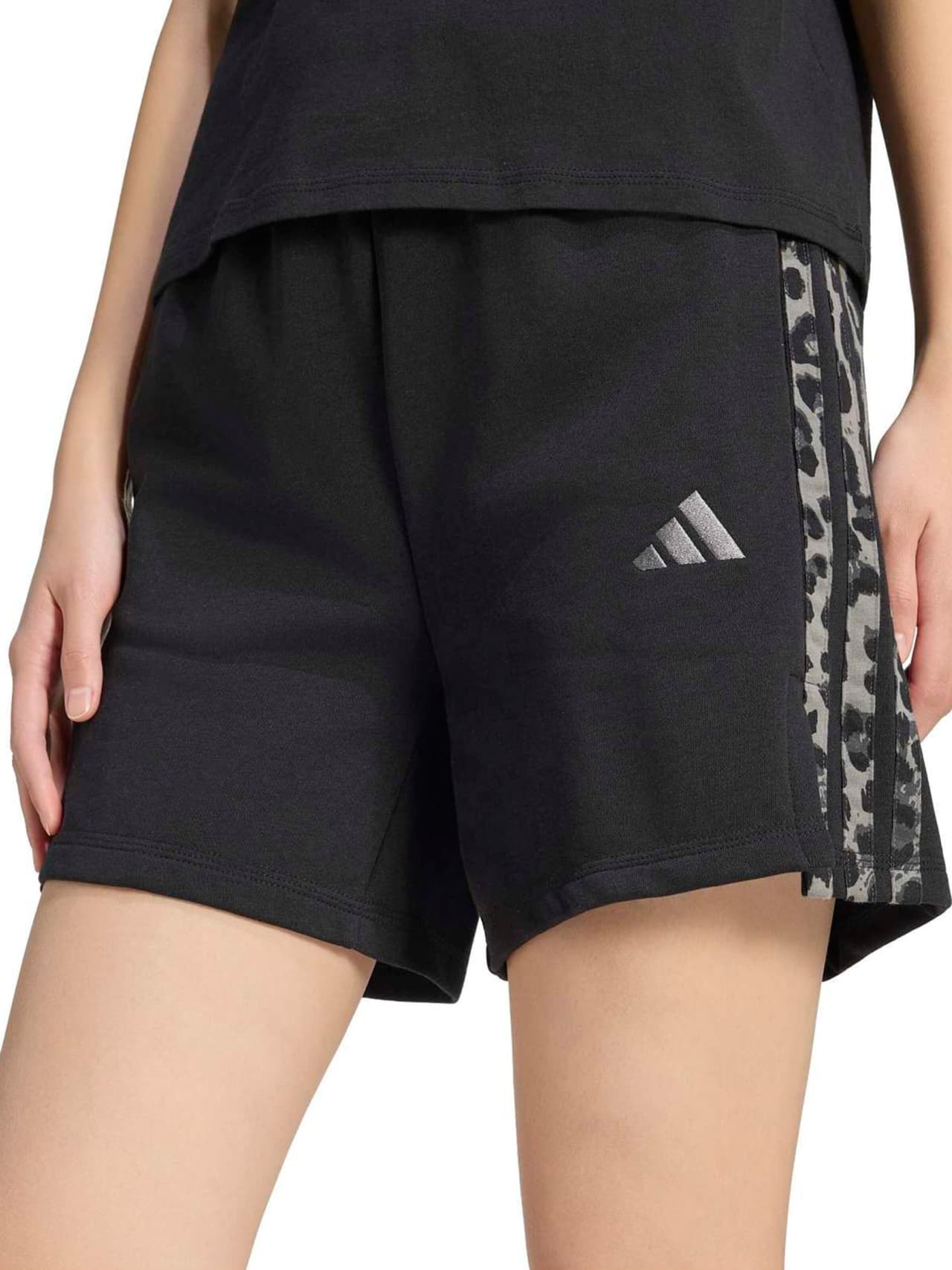 adidas Sportshorts 'Seasonal Essentials Animal Print' — foto 5