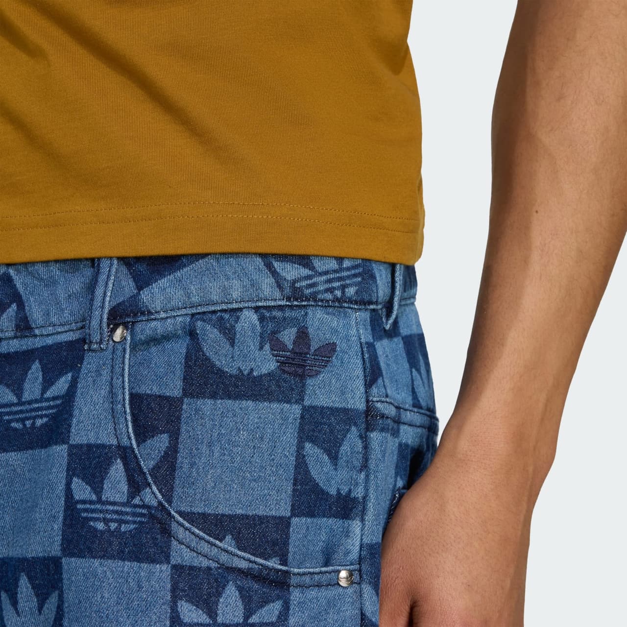 adidas Jeans 'Monogram All Over Print Regular Denim' — foto 4