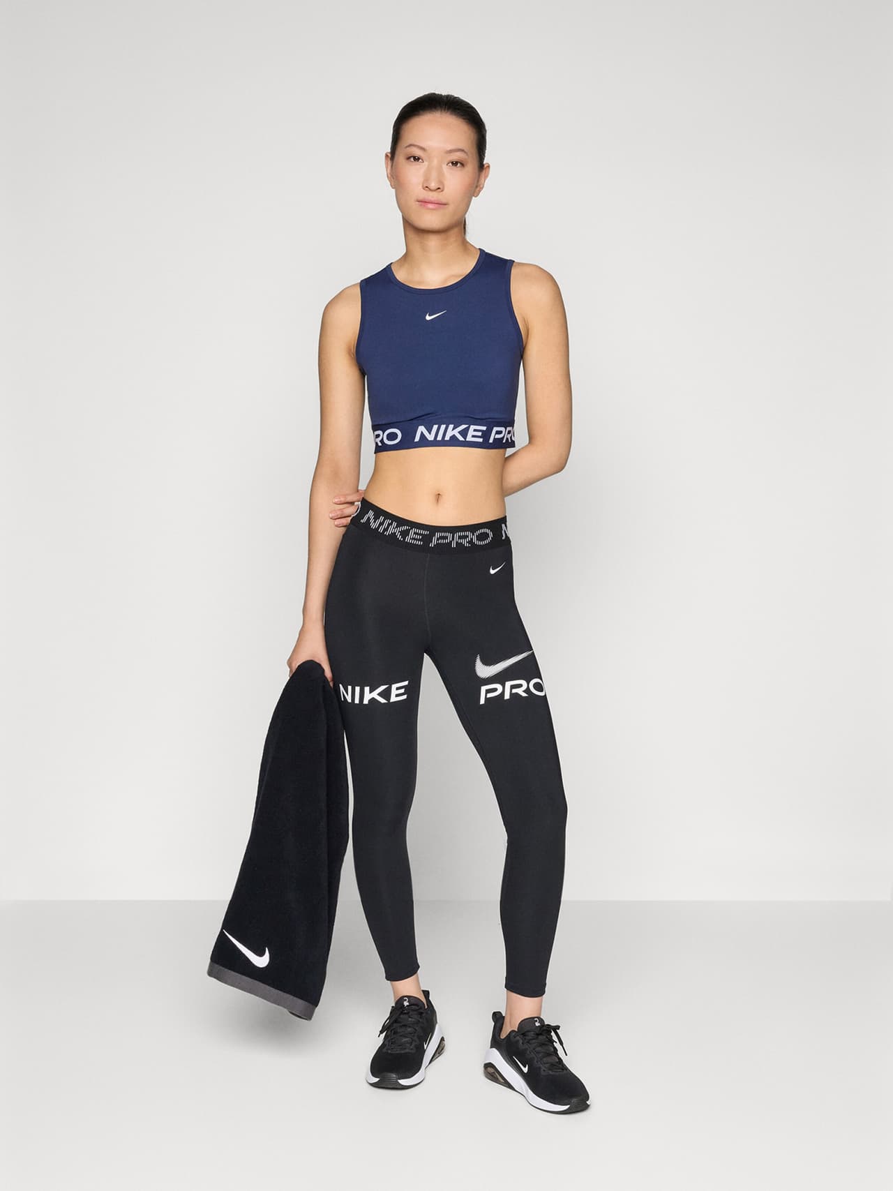 Nike Pro — foto 3