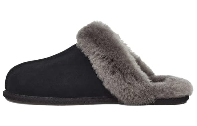 UGG Scuffette II Slipper Black Grey (Women's) 6