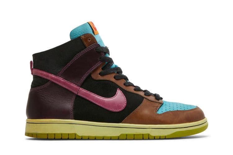 Nike Dunk High Undefeated