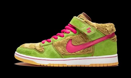 Nike SB Dunk Mid Mama Bear