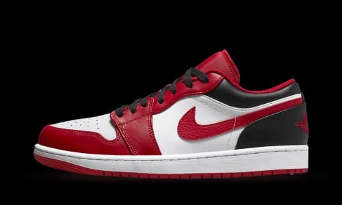Jordan 1 Low Bulls