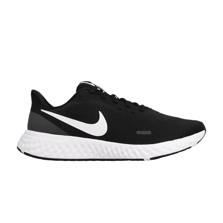 Nike Revolution 5 Black/White