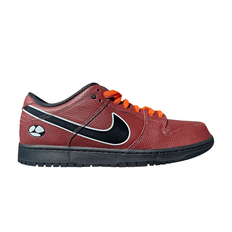Nike SB Dunk Low Limosine Skateboards