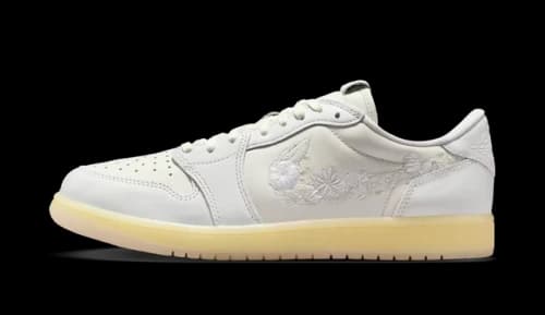 Jordan 1 Retro Low OG Rabbit Floral Swoosh