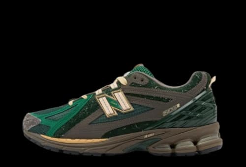 New Balance 1906R size? Exclusive Diamond District Pack Green