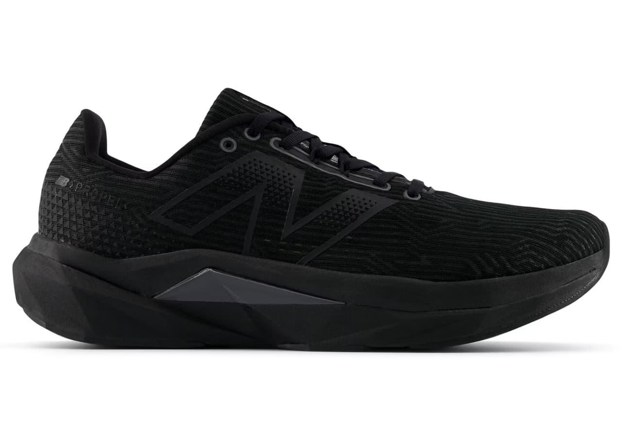 New Balance FuelCell Propel v5 Triple Black