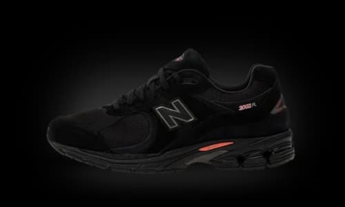 New Balance 2002R Black Castlerock Red