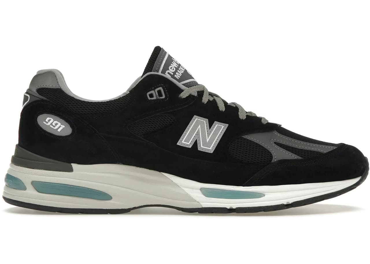 New Balance 991v2 MiUK Black Grey