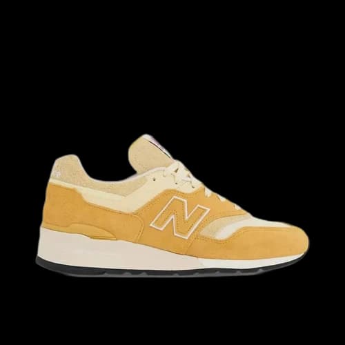 New Balance 997 MiUSA Dried Apricot Calcium