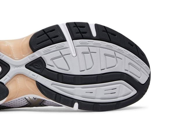 ASICS Gel-1130 White Wood Crepe 5