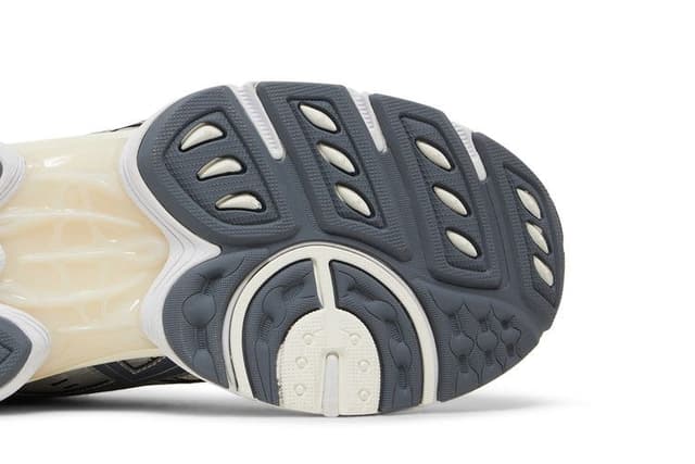 ASICS Gel-Nimbus 9 Pure Silver Metropolis 5