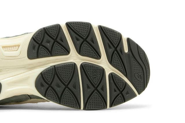 ASICS Gel-NYC Graphite Grey Smoke Grey 5