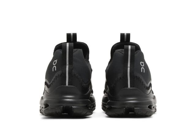 Wmns Cloudaway 'All Black' 6