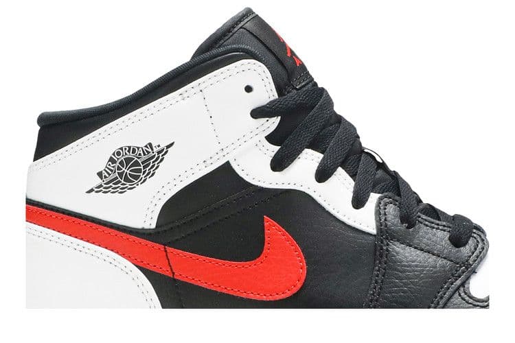 Air Jordan 1 Mid Chile Red (GS) — Jordan en Ibiza