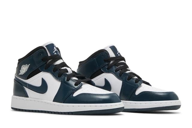 Jordan 1 Mid Armory Navy (GS) 8