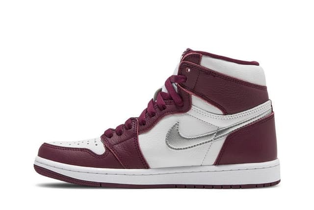 Jordan 1 Retro High OG Bordeaux 3