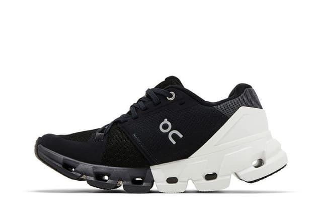 Wmns Cloudflyer 4 'Black White' 4