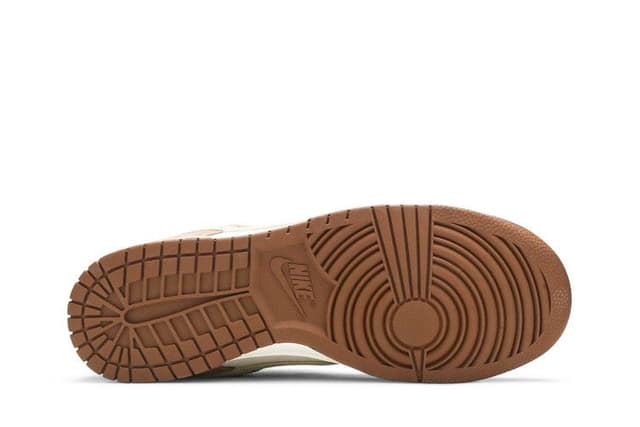 Nike Dunk Low Medium Curry 4