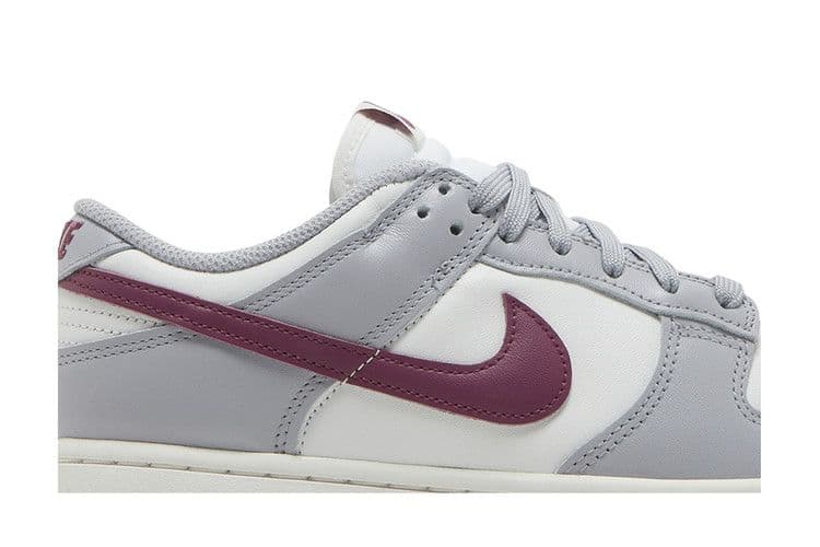 Nike Dunk Low Pale Ivory Redwood (W) — Nike en Ibiza