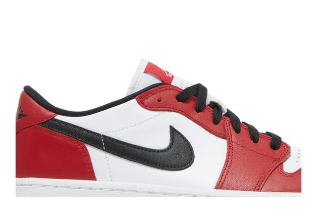 Jordan 1 Retro Low Golf Chicago 2