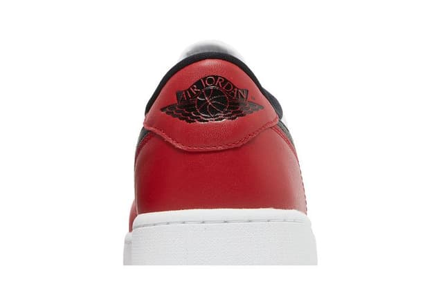 Jordan 1 Retro Low Golf Chicago 7