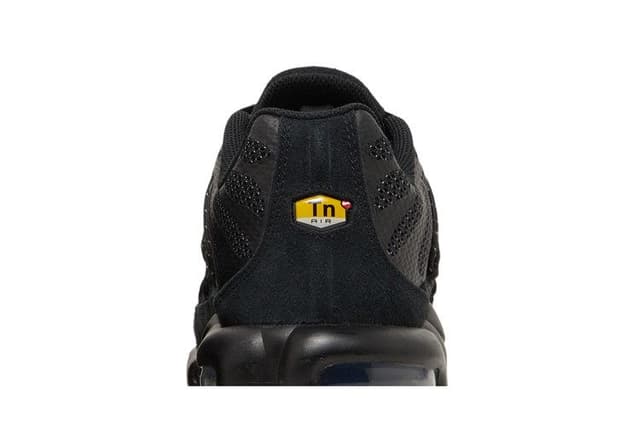 Nike Air Max Plus Toggle Black Reflective 7