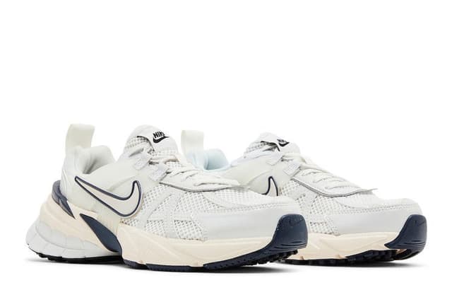 Nike V2K Run Platinum Tint (Women's) 8