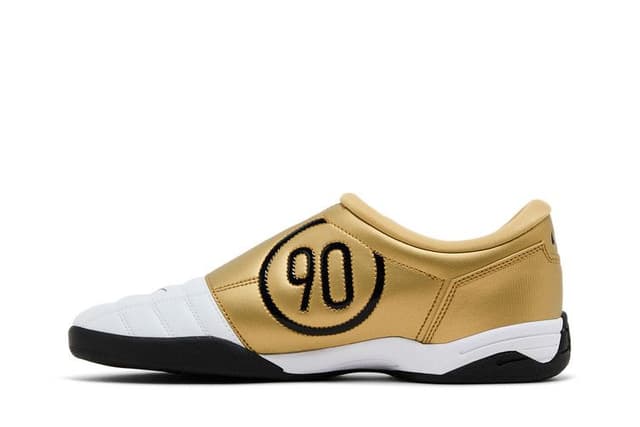 Nike Total 90 3 SP White Metallic Gold 4