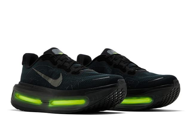 Nike Vomero Premium Black Volt 9