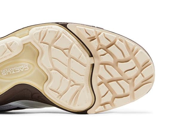 Nike Zoom Field Jaxx Travis Scott Light Chocolate 6