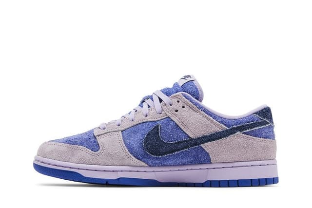 Nike Dunk Low SE Hydrangeas (Women's) 3