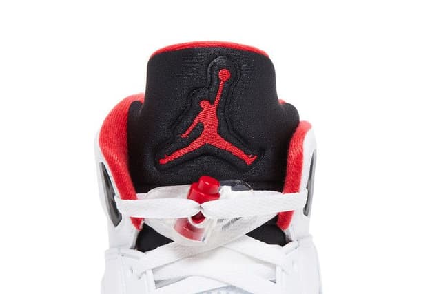 Jordan 5 Retro Fire Red Black Tongue (2025) 11