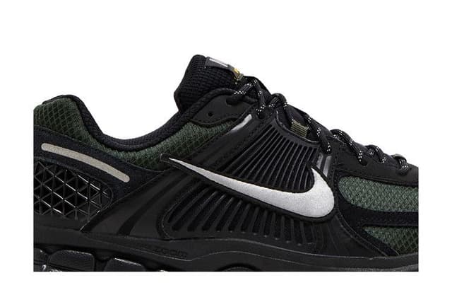 Nike Zoom Vomero 5 Black Sequoia 2