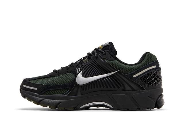 Nike Zoom Vomero 5 Black Sequoia 3