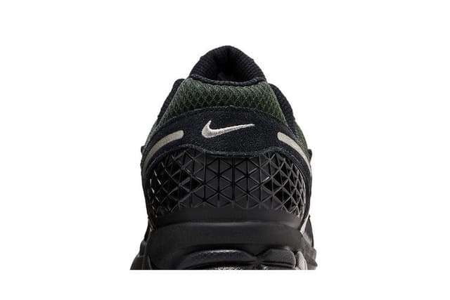 Nike Zoom Vomero 5 Black Sequoia 7