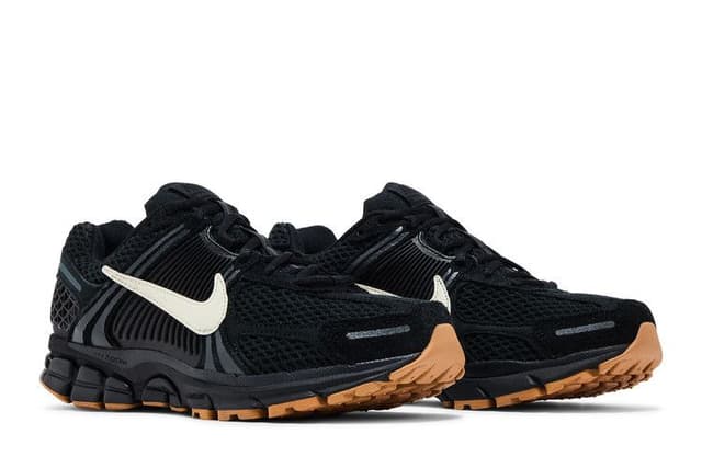 Nike Zoom Vomero 5 Black Gum 9