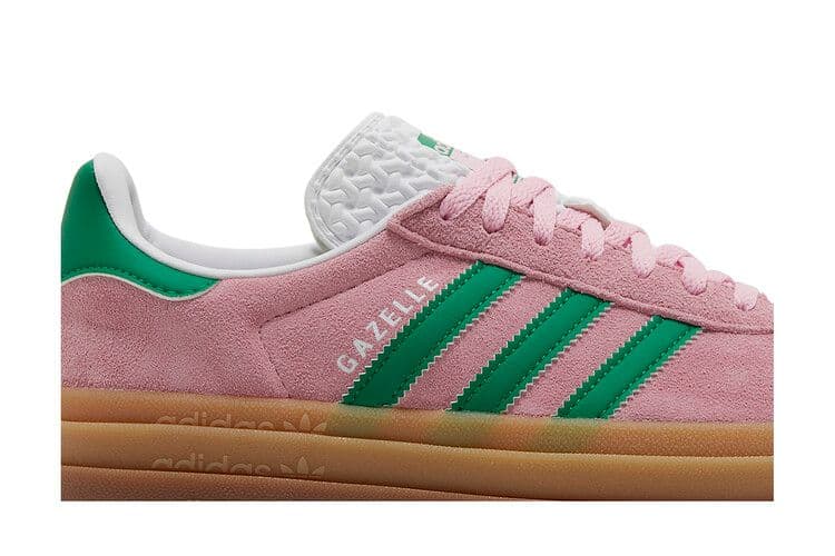 IE0420 — Adidas en Ibiza
