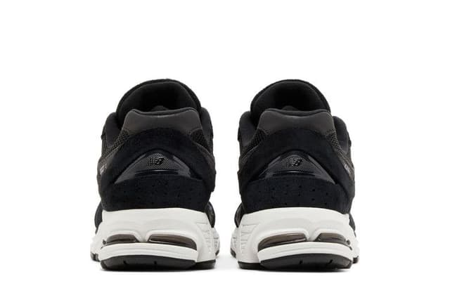 New Balance 2002R Black Gunmetal 6