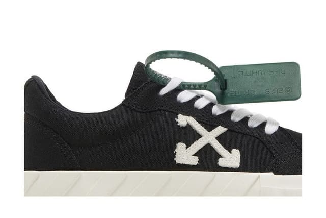Off-White Wmns Vulc Sneaker 'Black White' 2