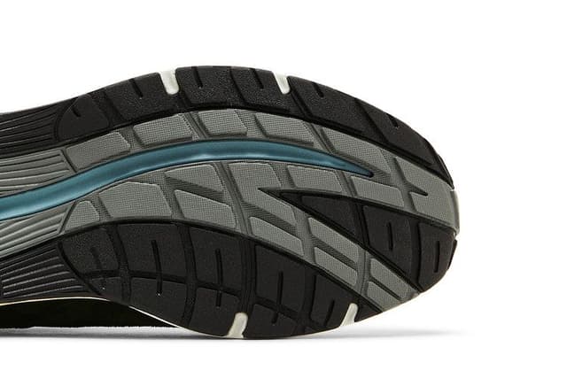 New Balance 991v2 MiUK Kombu Green 5