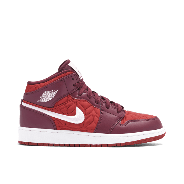 Air Jordan 1 Mid SE Red Quilt (GS) 3