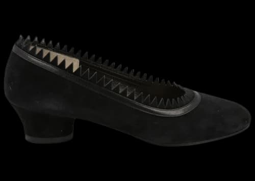 Ferragamo Frania Archive Limited Edition 1950s Pumps Black (Women's)