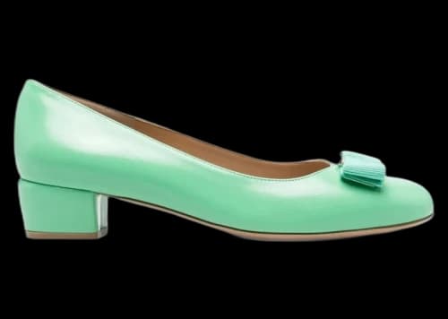 Ferragamo Vara Leather Pumps Green (Women's)