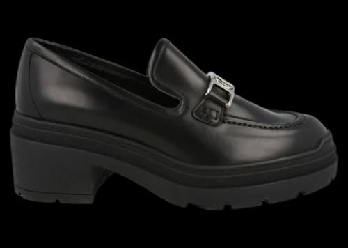 Ferragamo Ridley 40 Leather Loafers Black (Women's)
