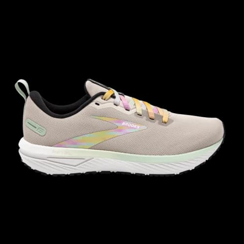Brooks Revel 6 'White Silver Lining'