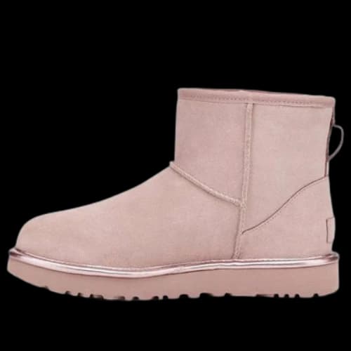 UGG Classic Mini UGG Rubber Logo (Women's)