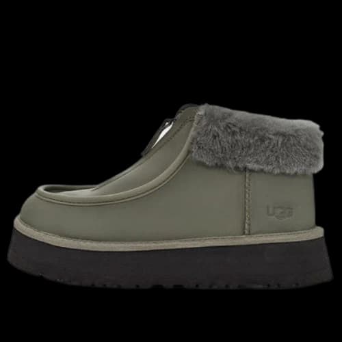 UGG Funkette Boot (Women's)
