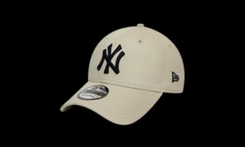 New Era League Essential 9FORTY Cap New York Yankees Beige